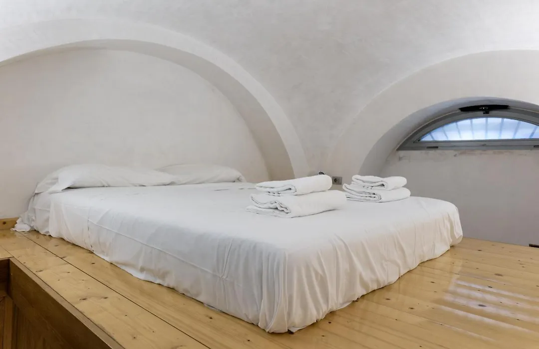 Monti House - City Center-1